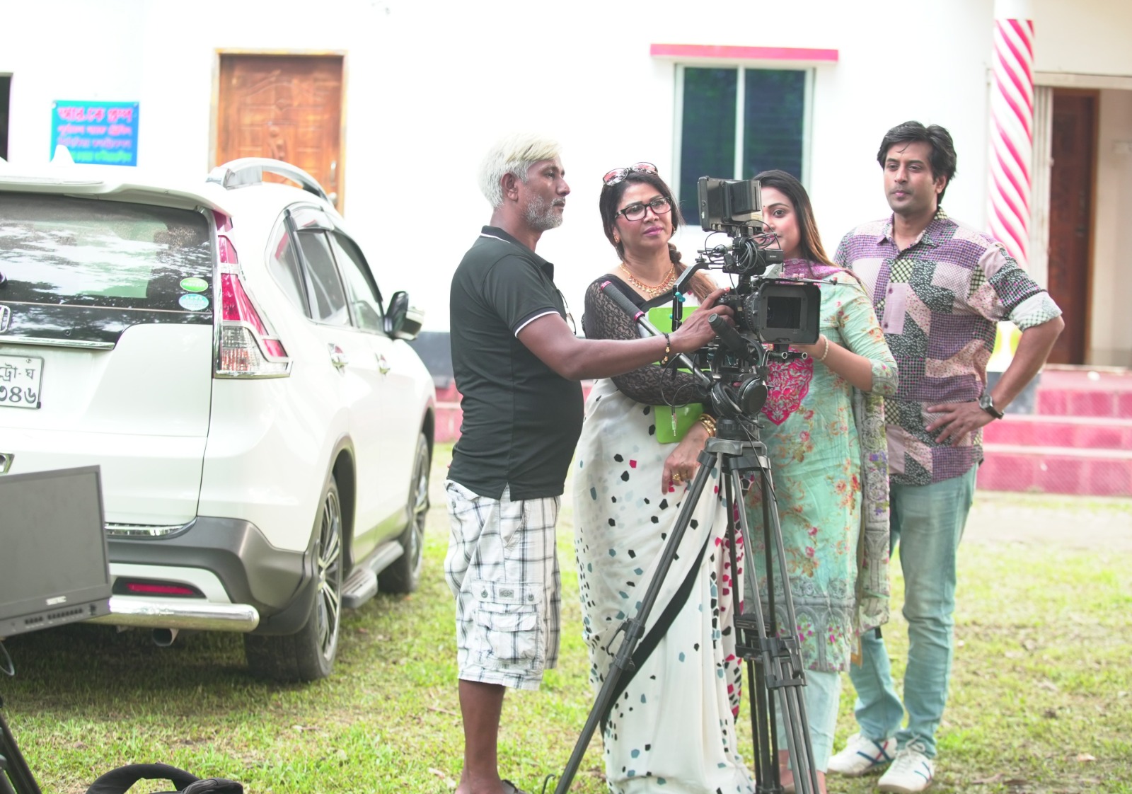 ঈদে আসছে ‘রঙিন স্বপ্নের ফেরিওয়ালা’